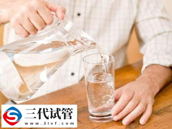 不愛喝水對(duì)身體的危害有哪些(圖1)